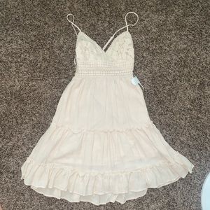 Lace- tie back, tiered mini dress- S